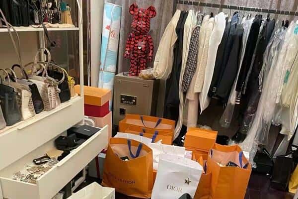 西宁市回收一线品牌衣服